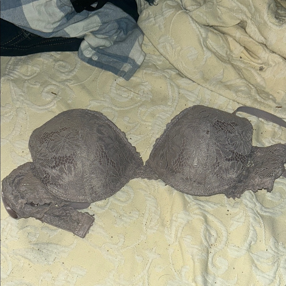Victoria's Secret Gray Underwire Bra Molded Cup